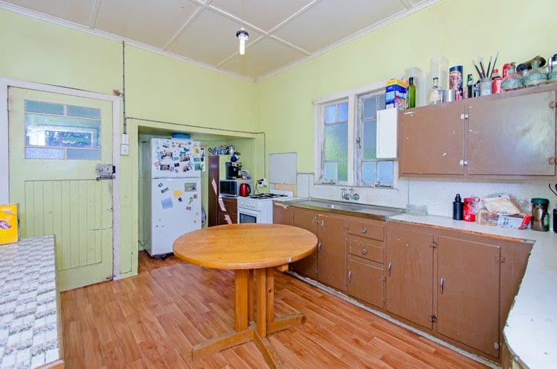 13 Shelley Street, BRASSALL QLD 4305, Brassall - Thumbnail 4