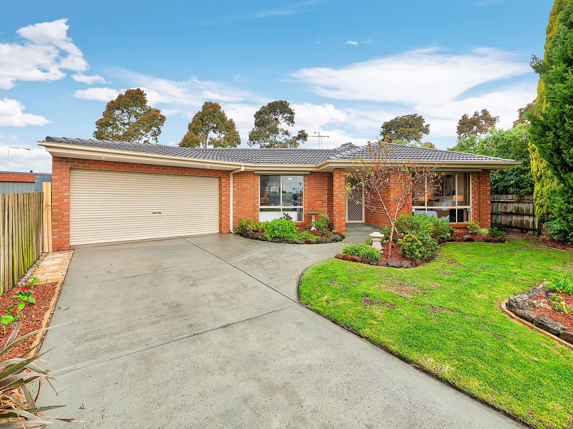 15 Oates Court, Cranbourne North VIC 3977, Cranbourne North - Image 1