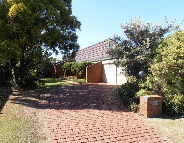 19 Pommer Street, BRASSALL QLD 4305, Brassall - Thumbnail 2