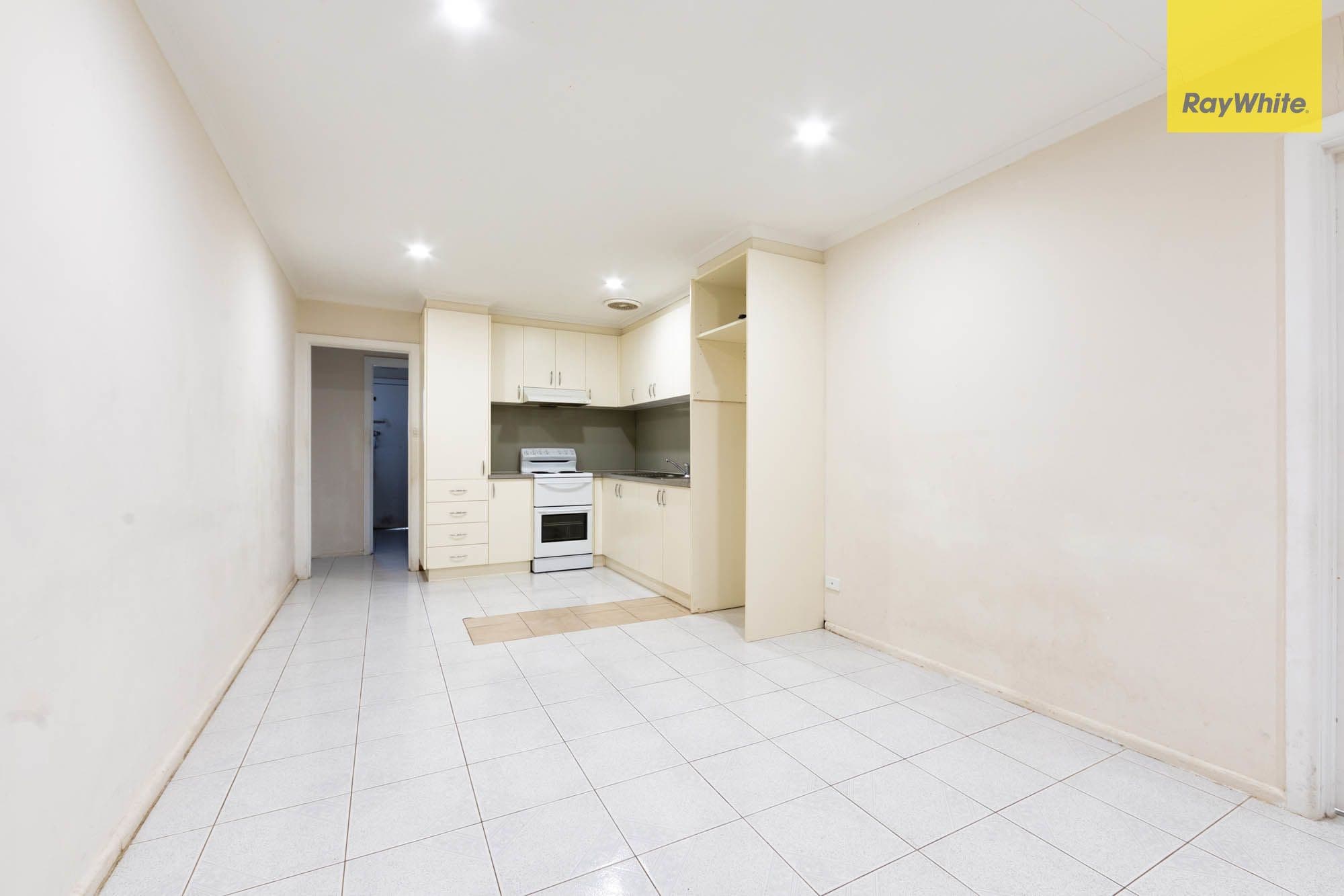 40 East Esplanade, St Albans VIC 3021, St Albans - Thumbnail 2