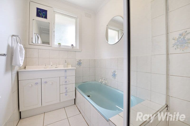 10 Lockwoods Road, BORONIA VIC 3155, Boronia - Thumbnail 3