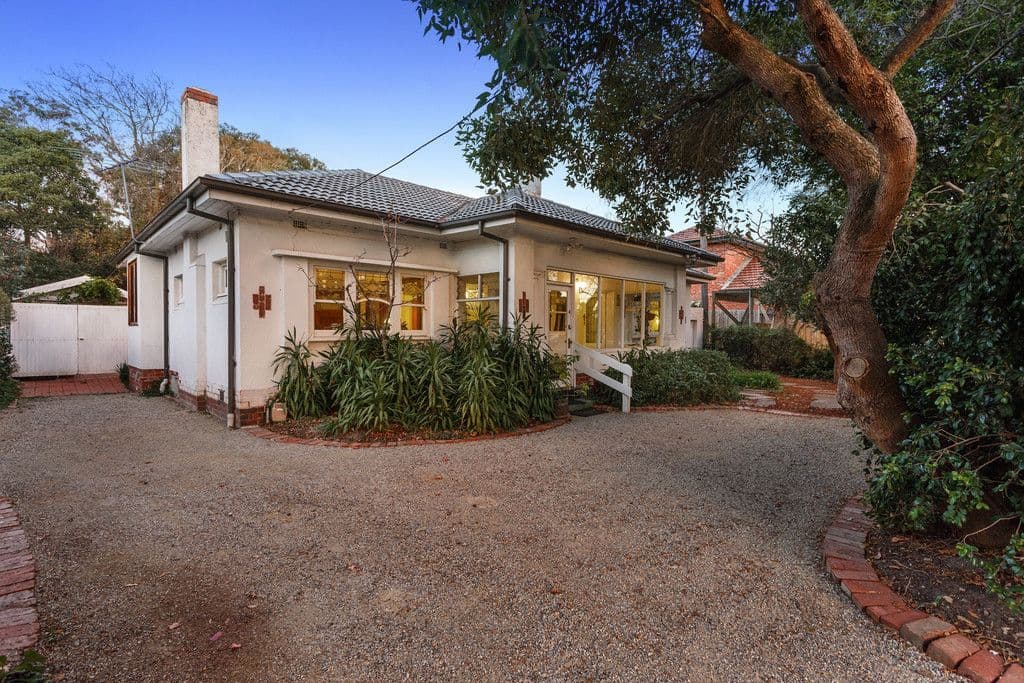4 Poath Road, HUGHESDALE VIC 3166, Hughesdale - Image 1