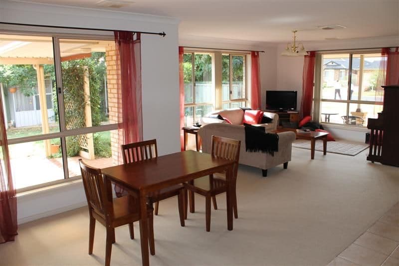 4 Warrego Court, DUBBO NSW 2830, Dubbo - Thumbnail 2