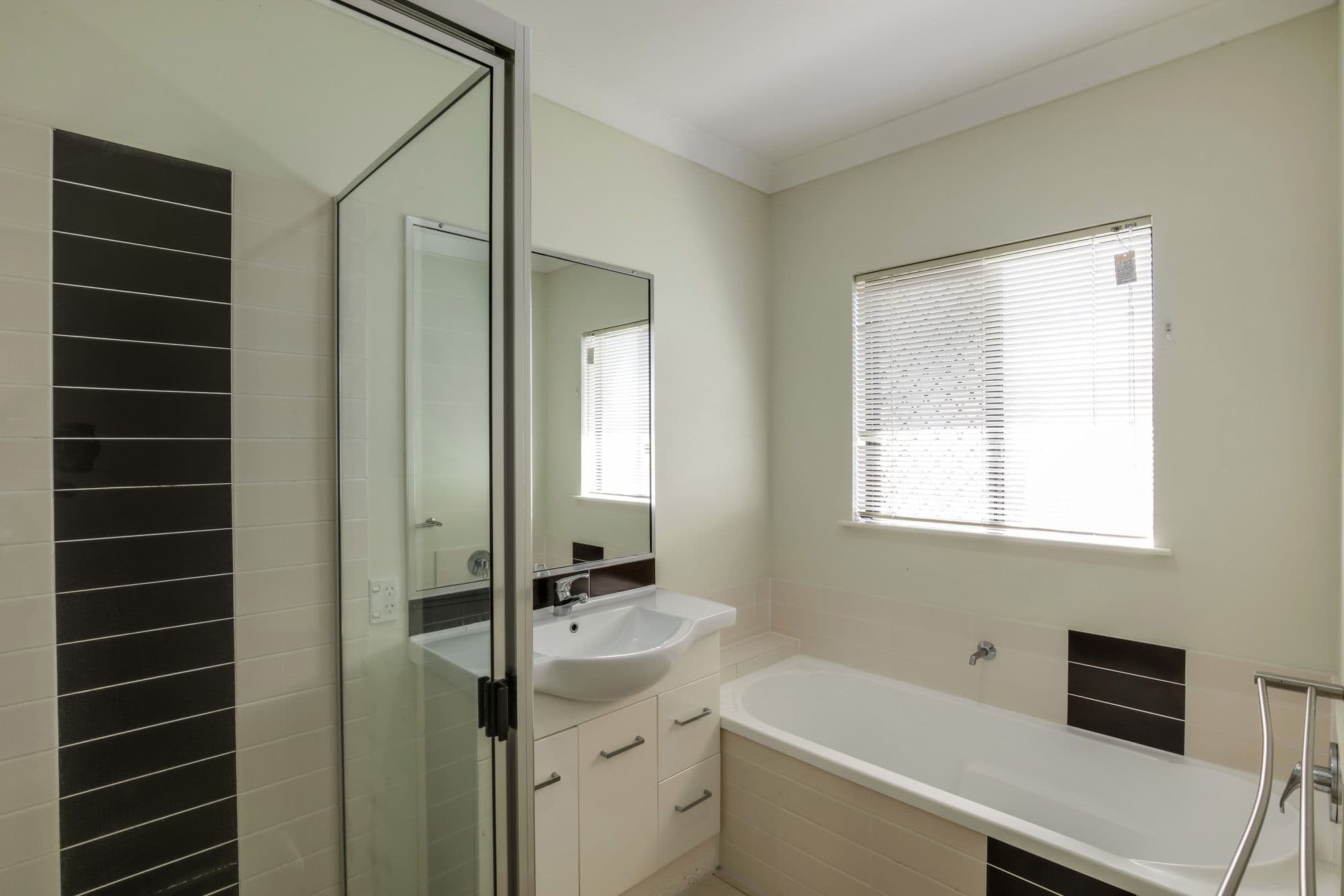 35 Huntley Crescent, Redlynch QLD 4870, Redlynch - Thumbnail 7