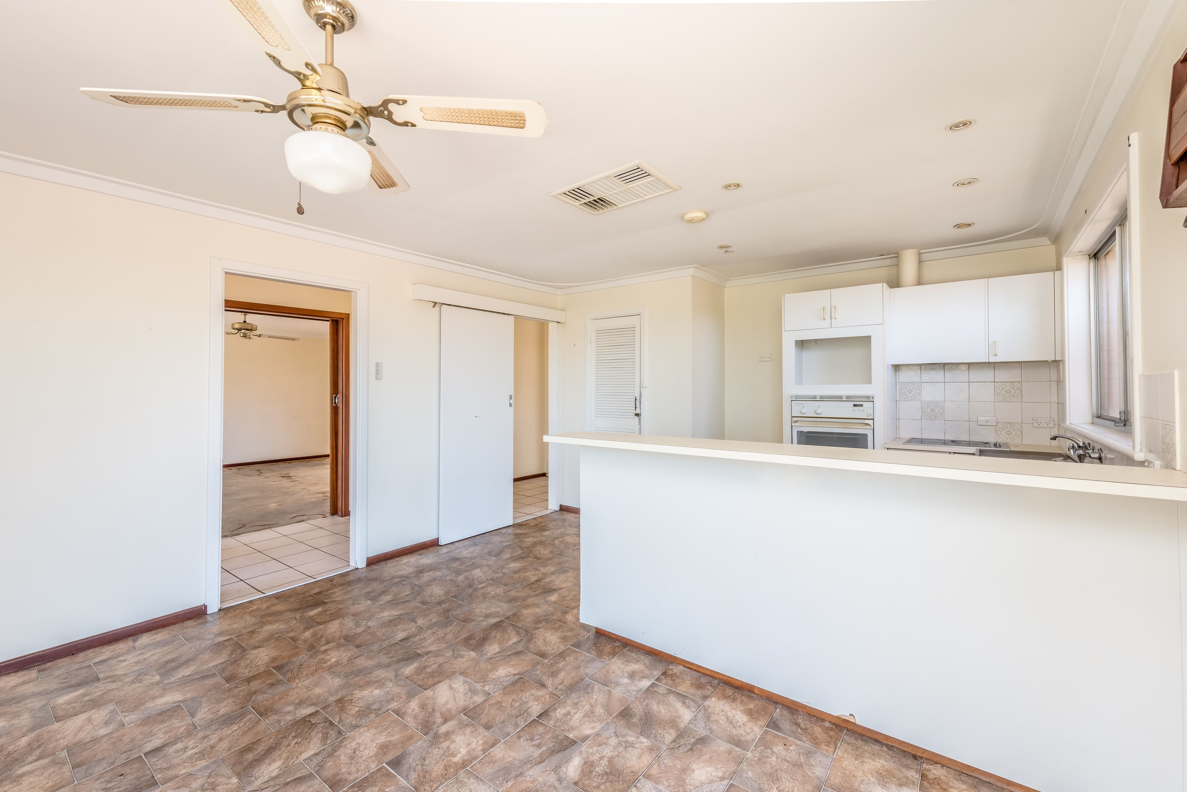 48 Wittenoom Street, Wonthella WA 6530, Wonthella - Thumbnail 5