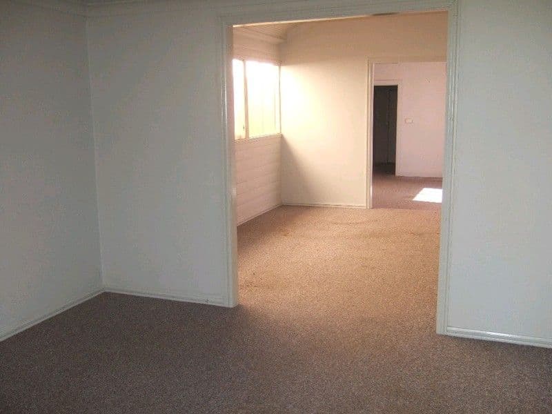 484 Lane Street, BROKEN HILL NSW 2880, Broken Hill - Thumbnail 4