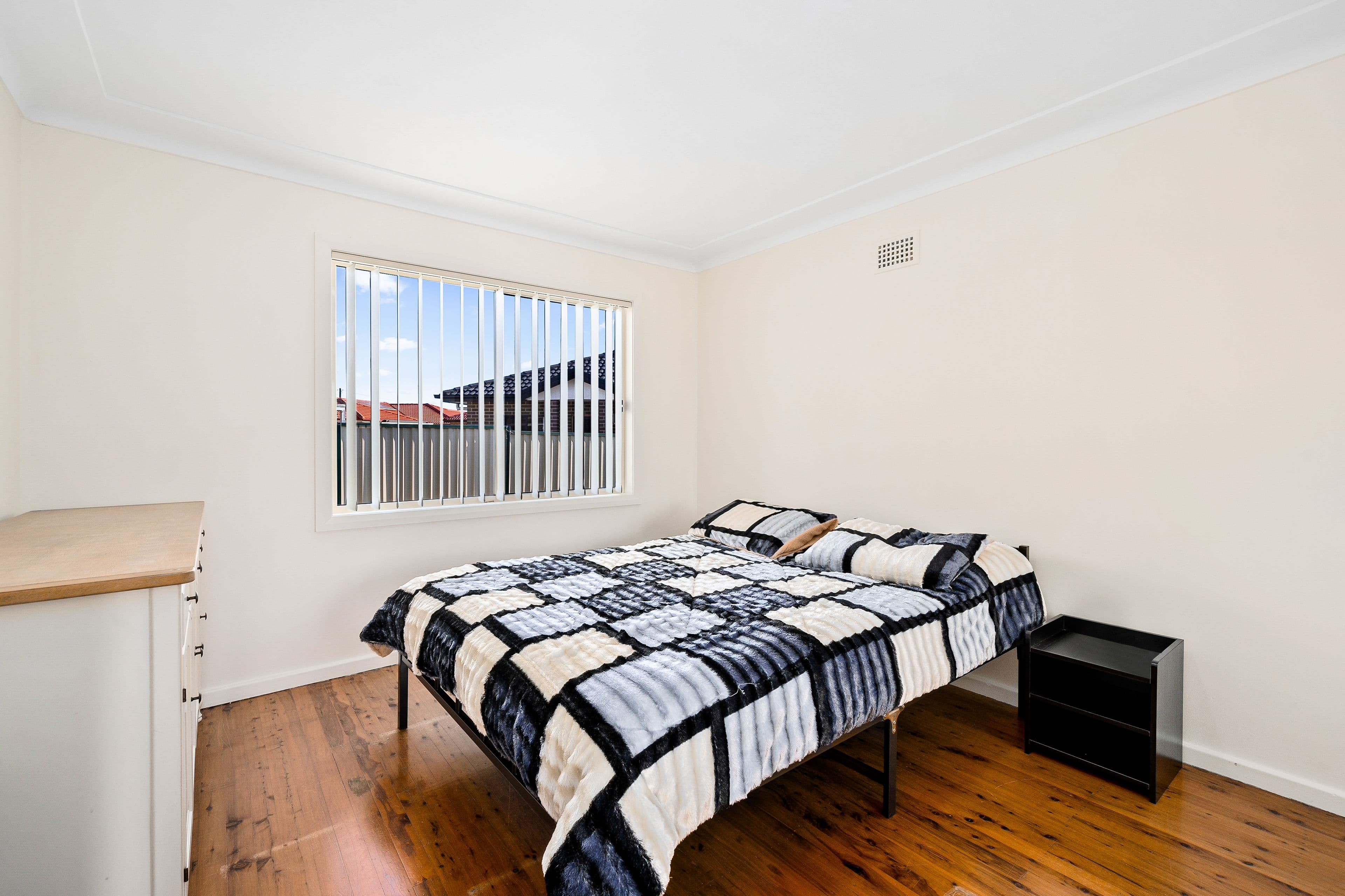 17 Flinders Street, Fairfield West NSW 2165, Fairfield West - Thumbnail 4