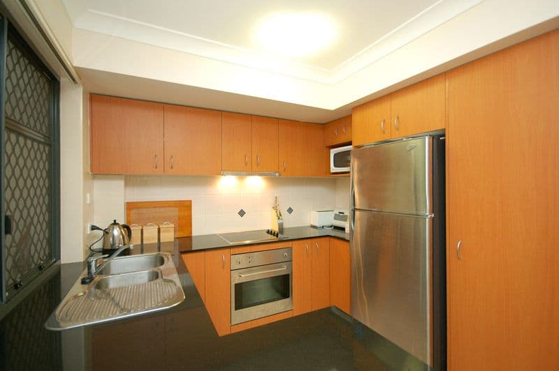15  Grosvenor Street, YEERONGPILLY QLD 4105, Yeerongpilly - Thumbnail 2