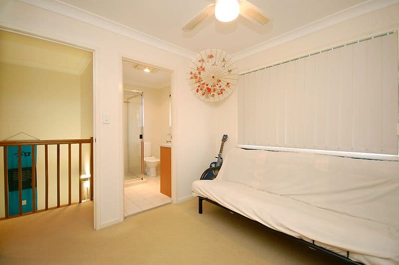 15  Grosvenor Street, YEERONGPILLY QLD 4105, Yeerongpilly - Thumbnail 6