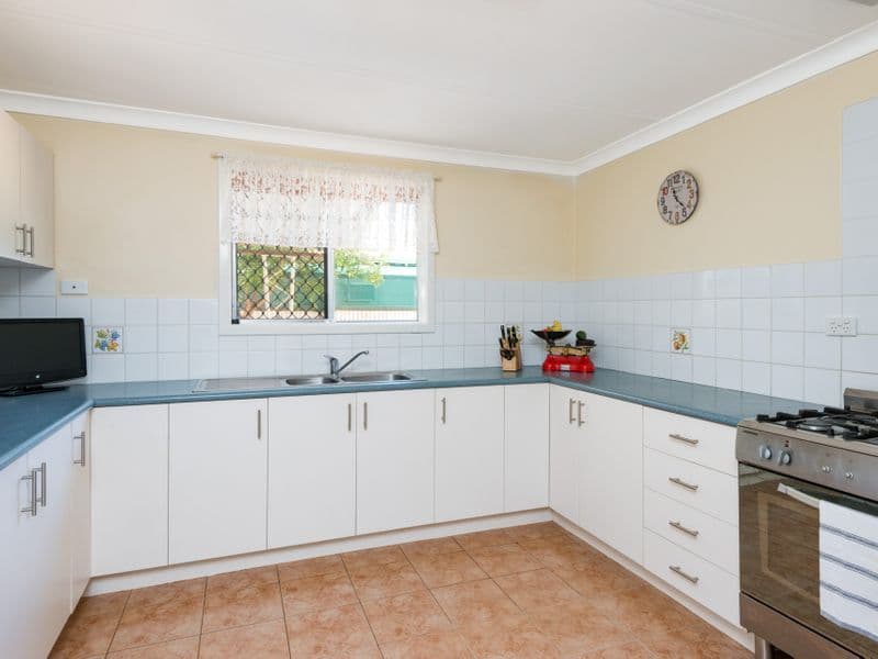 192 Wittenoom Street, Victory Heights WA 6432, Victory Heights - Thumbnail 4