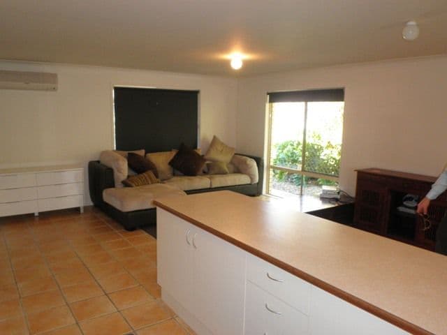 11 Pristine Court, VARSITY LAKES QLD 4227, Varsity Lakes - Thumbnail 2