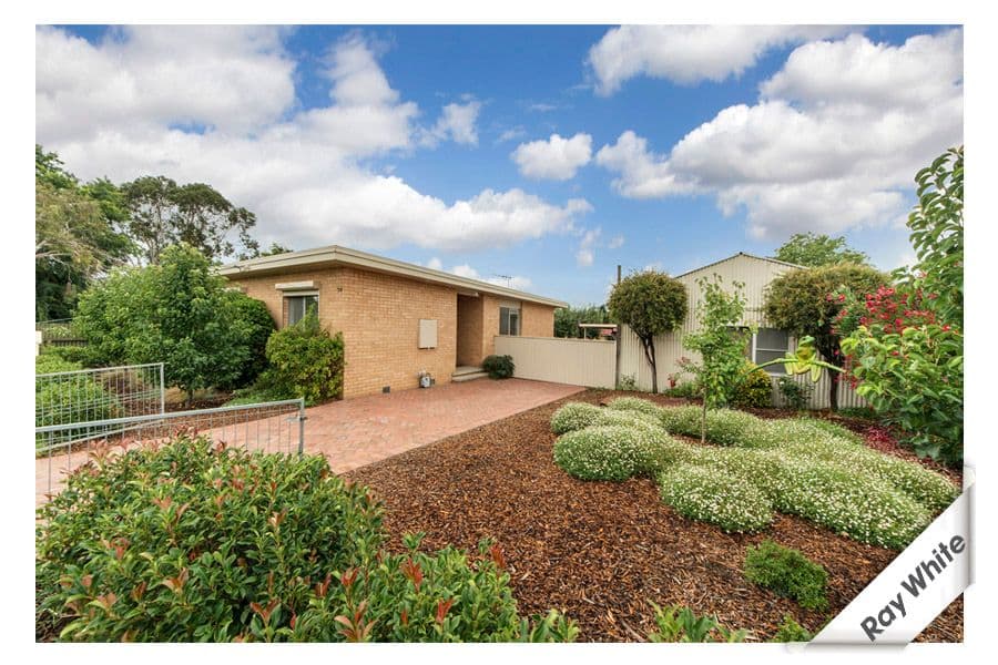 70 Stornaway Road, QUEANBEYAN NSW 2620, Queanbeyan - Image 1