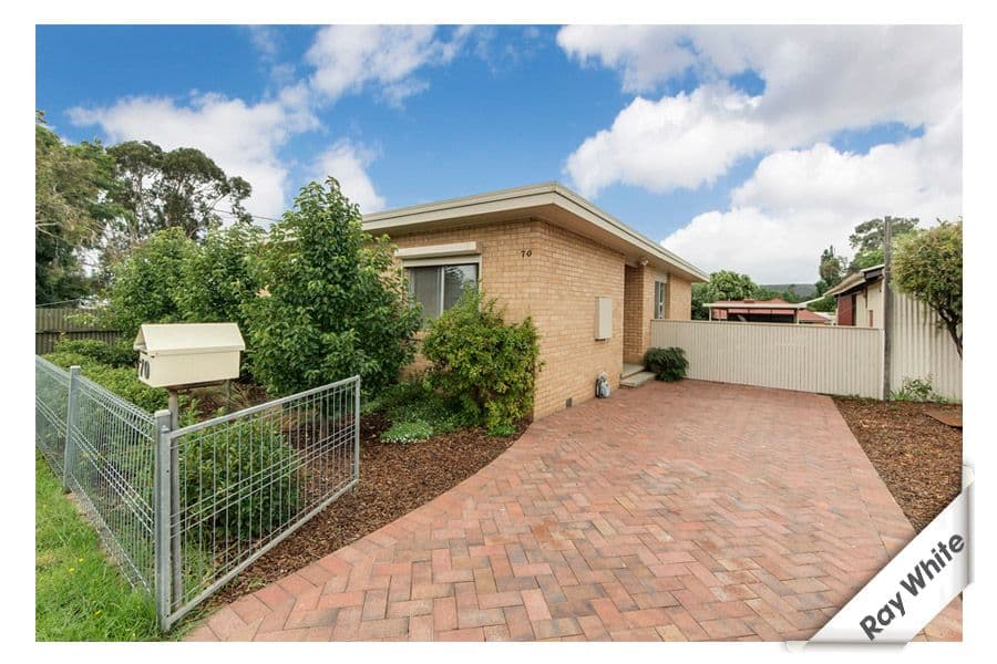 70 Stornaway Road, QUEANBEYAN NSW 2620, Queanbeyan - Thumbnail 3