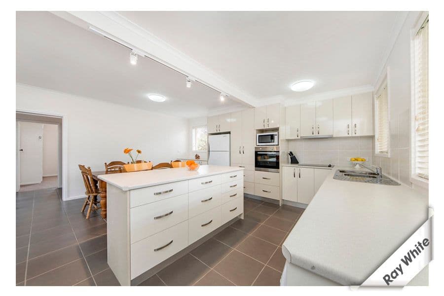 70 Stornaway Road, QUEANBEYAN NSW 2620, Queanbeyan - Thumbnail 6