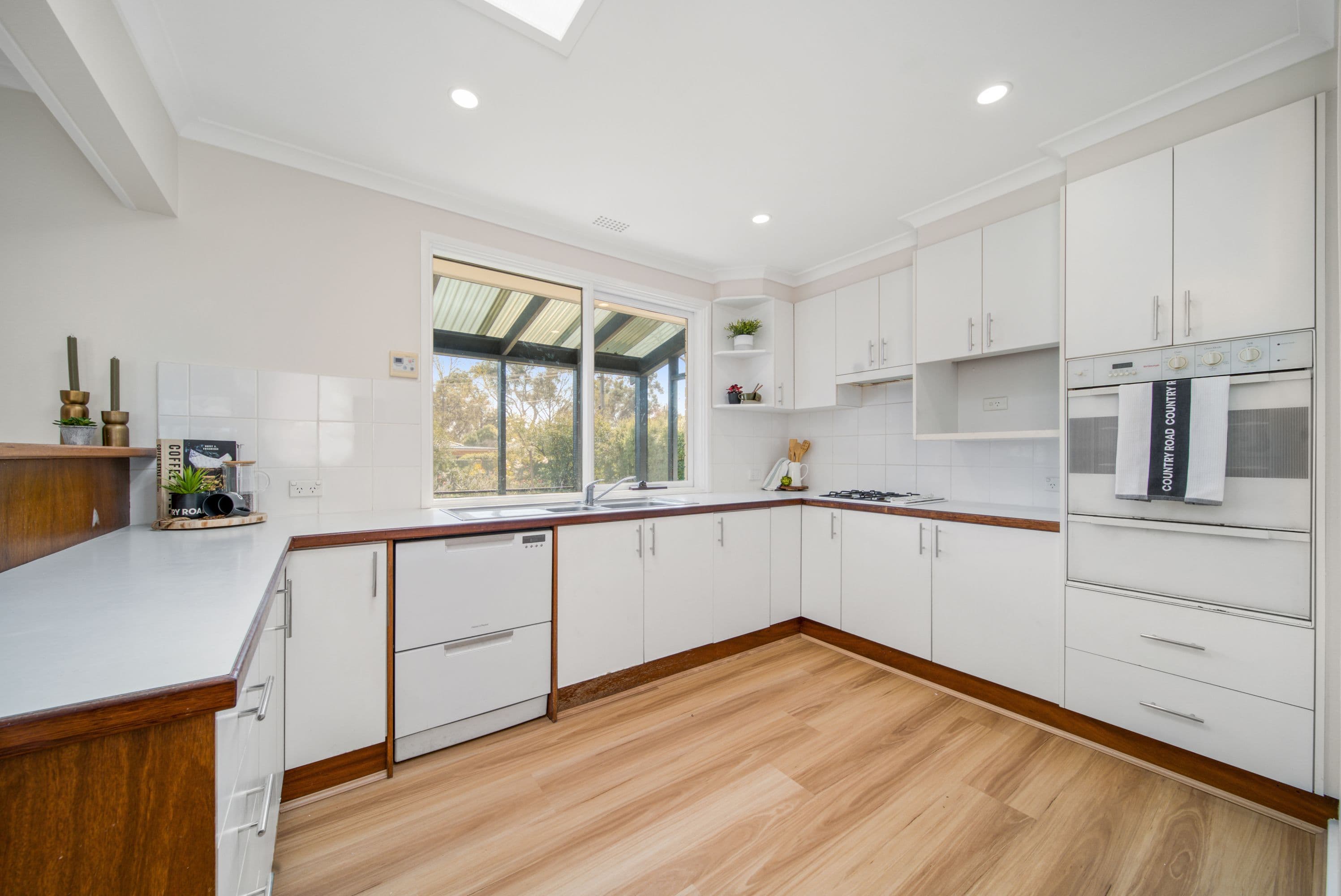 5 Mathieson Crescent, Weetangera ACT 2614, Weetangera - Thumbnail 3