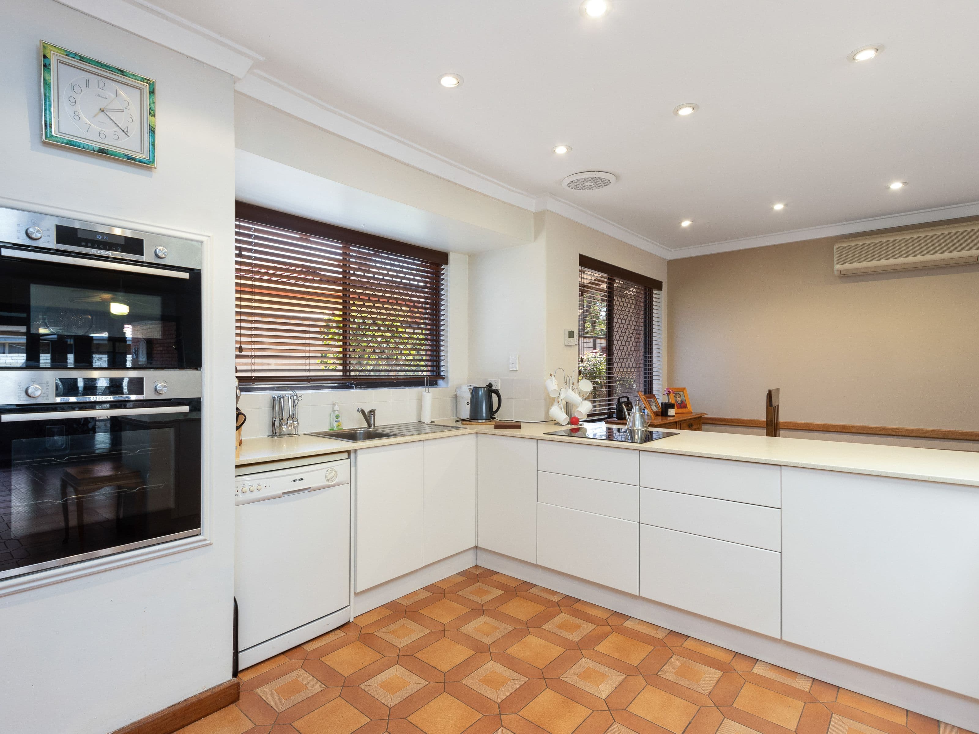 19 Grenadier Drive, Thornlie WA 6108, Thornlie - Thumbnail 3