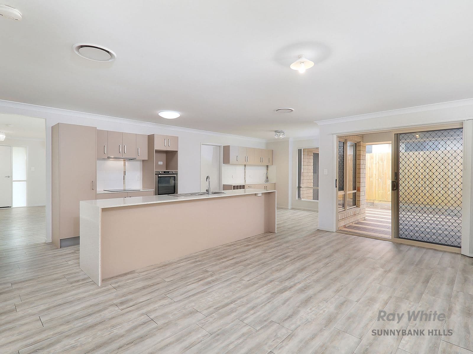 14 Johnstone Place, Riverview QLD 4303, Riverview - Thumbnail 5
