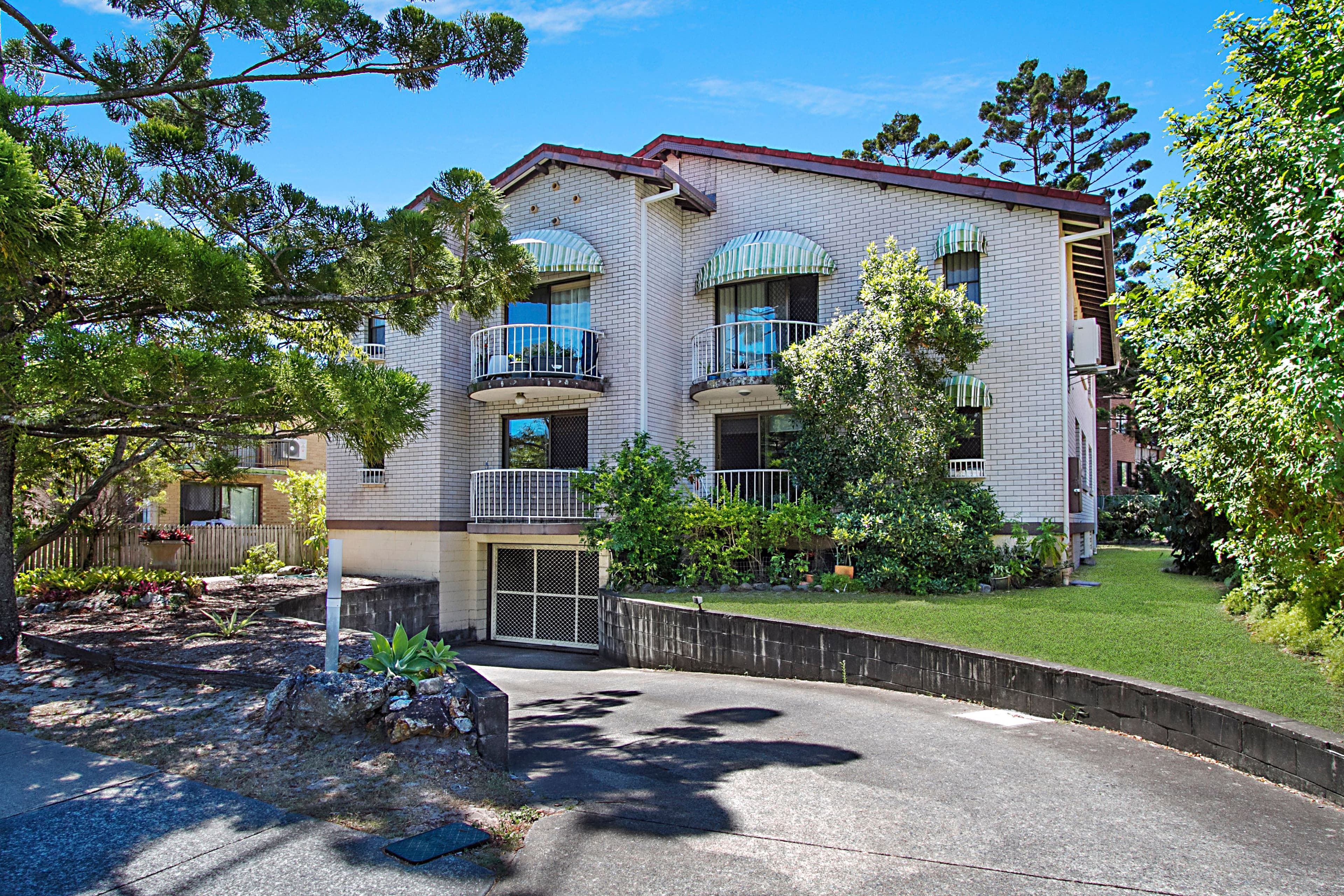 33 Chelsea Avenue, Broadbeach QLD 4218, Broadbeach - Thumbnail 2