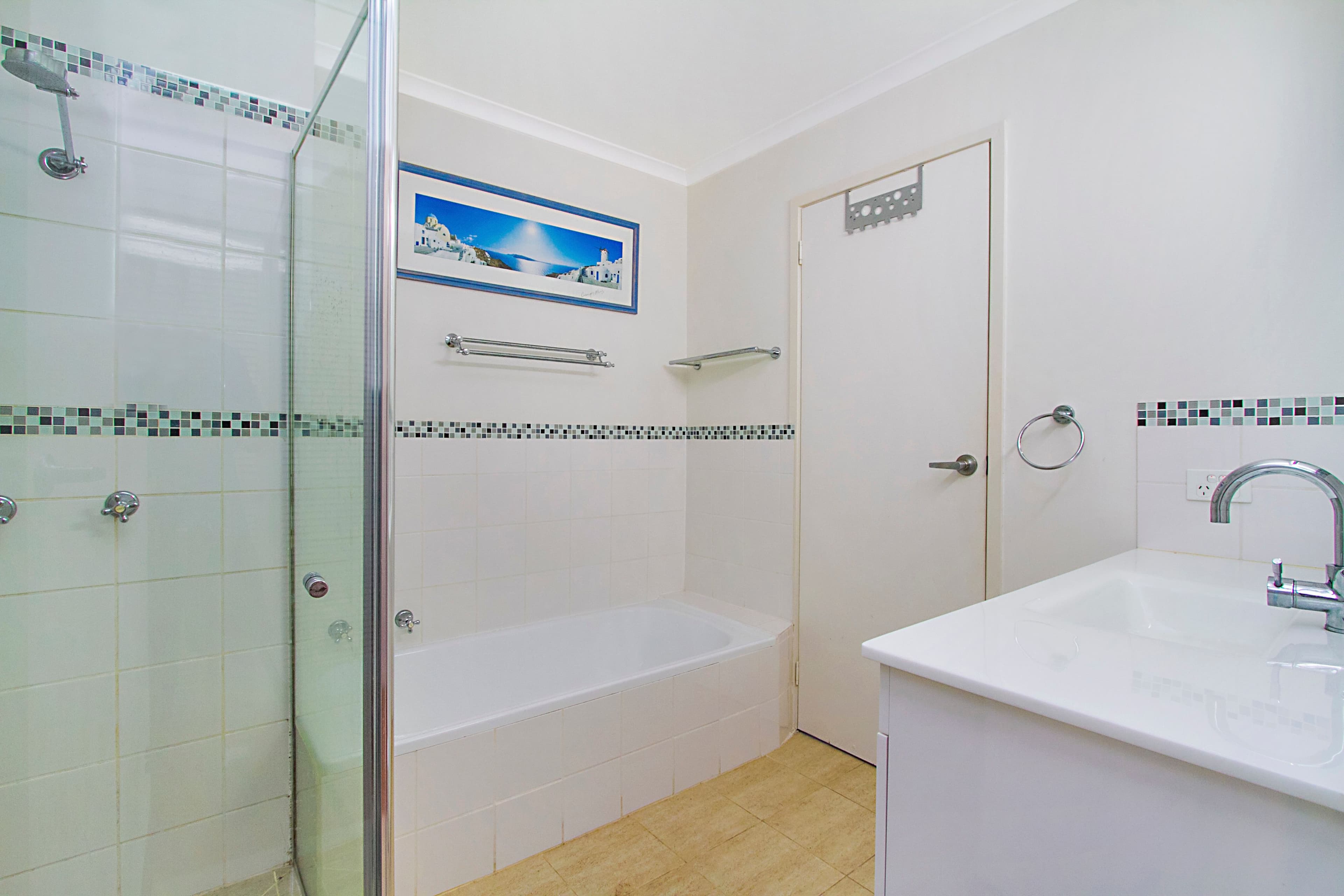 33 Chelsea Avenue, Broadbeach QLD 4218, Broadbeach - Thumbnail 6
