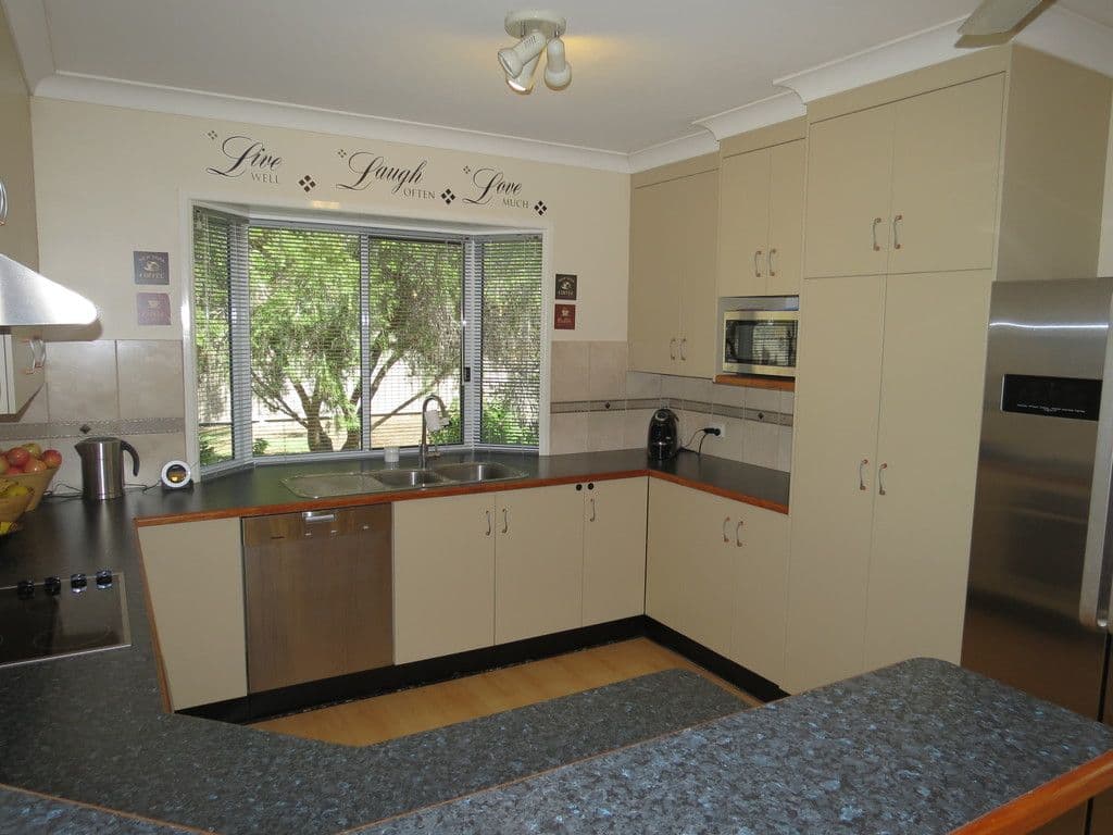 49 Slack Drive, Emerald QLD 4720, Emerald - Thumbnail 5