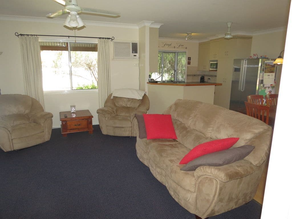 49 Slack Drive, Emerald QLD 4720, Emerald - Thumbnail 6