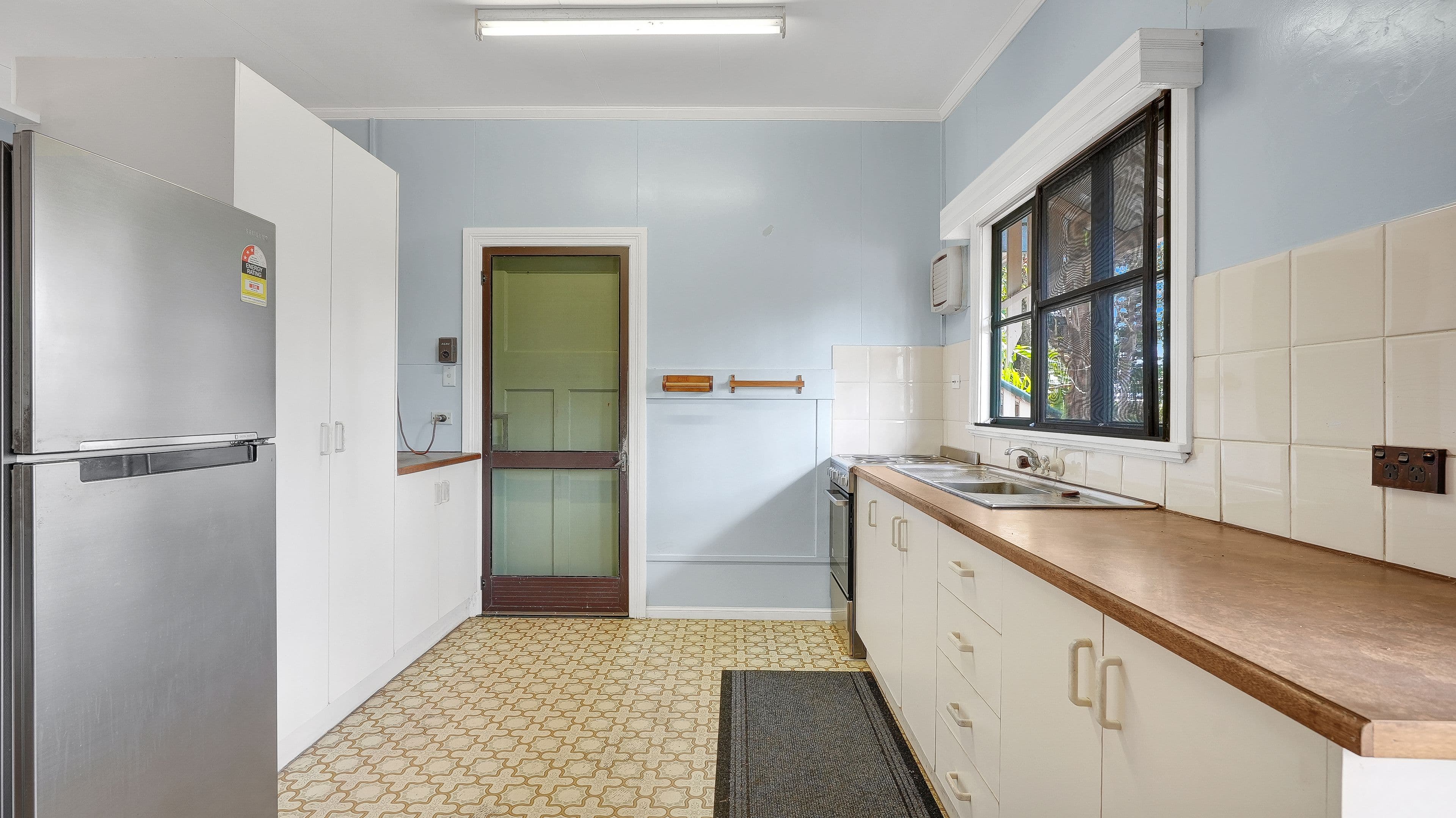 29 Koch Street, Mooroobool QLD 4870, Mooroobool - Thumbnail 7