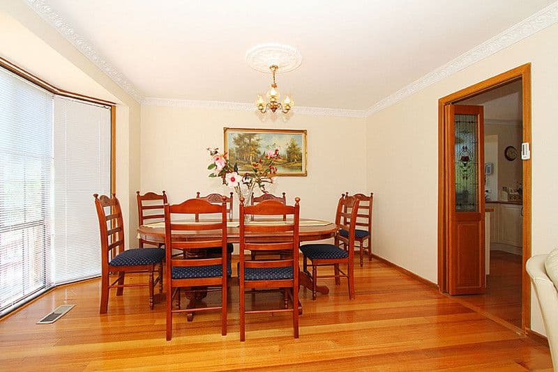 73 Thompson Circuit, MILL PARK VIC 3082, Mill Park - Thumbnail 4