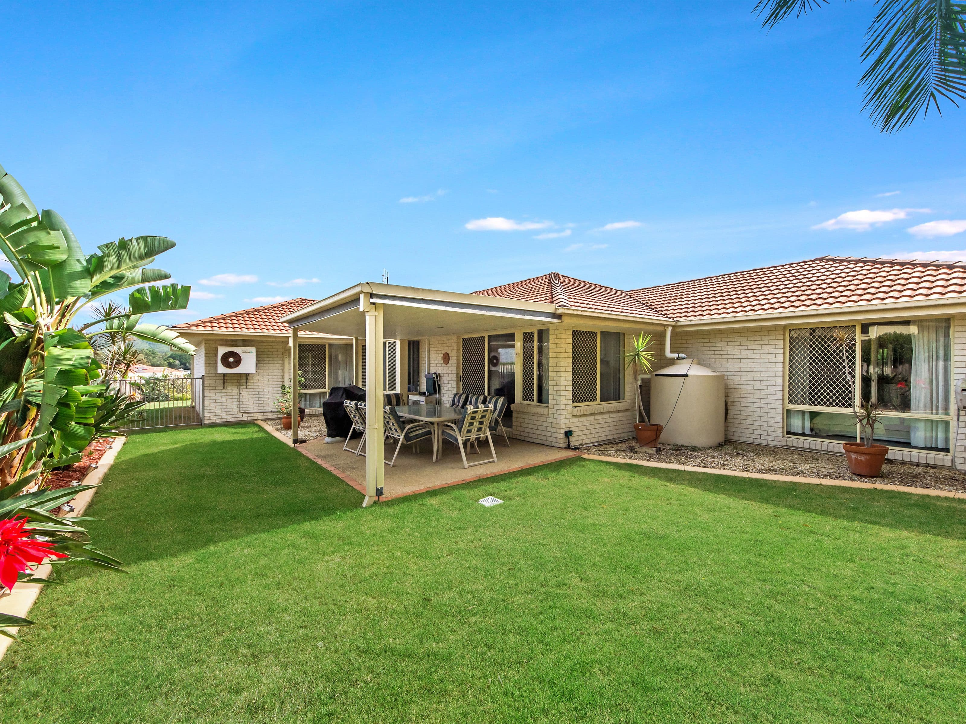 20 Danielle Street, Oxenford QLD 4210, Oxenford - Thumbnail 3