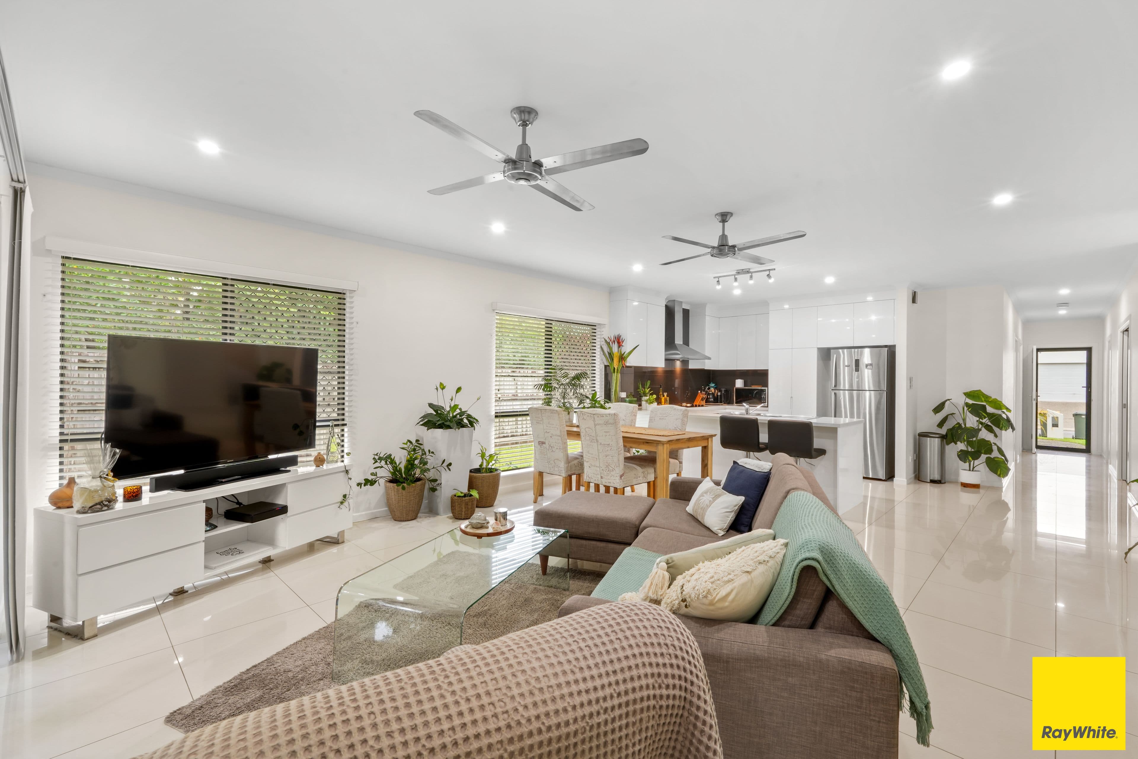 33 Bosun Place, Trinity Beach QLD 4879, Trinity Beach - Thumbnail 3