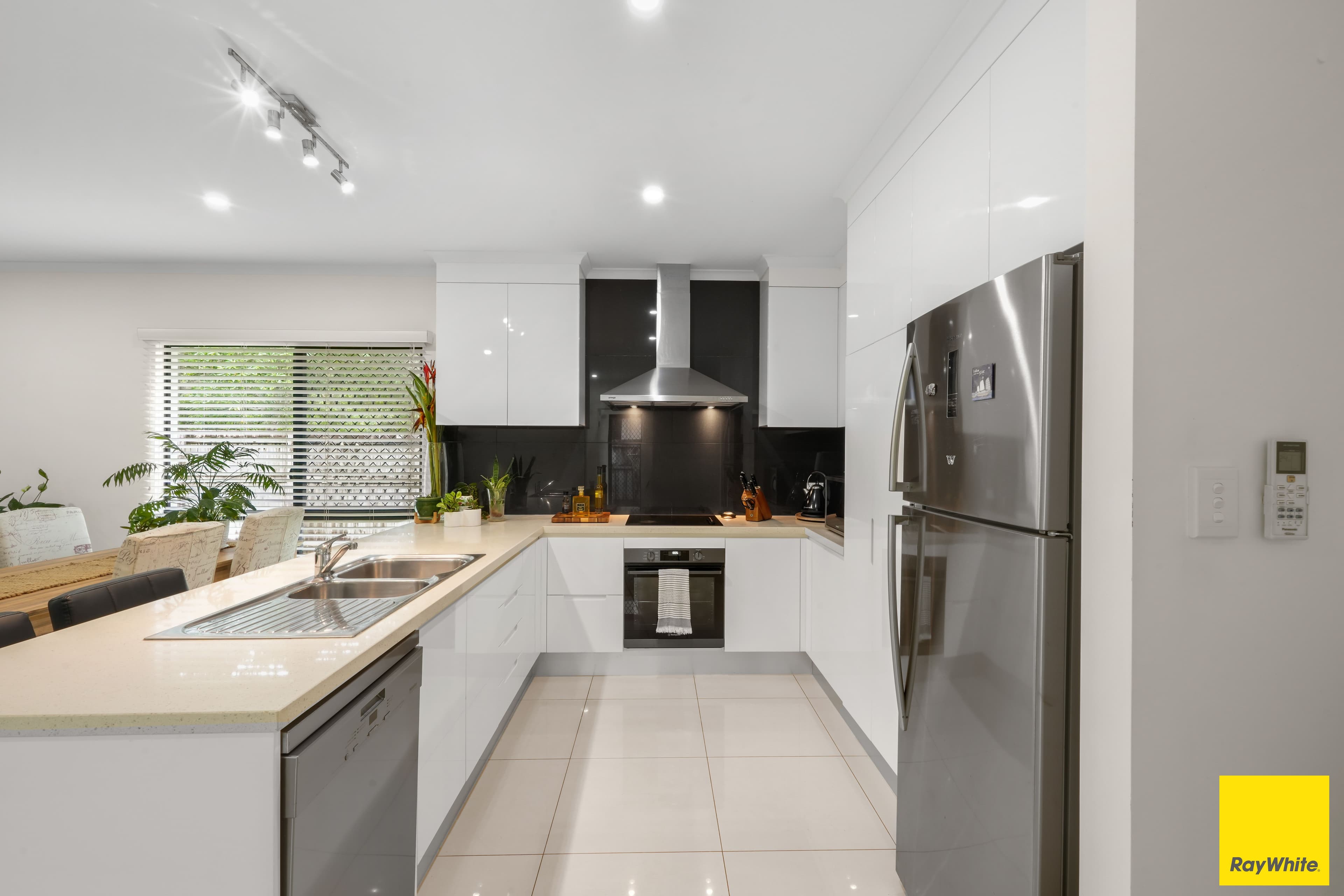 33 Bosun Place, Trinity Beach QLD 4879, Trinity Beach - Thumbnail 4