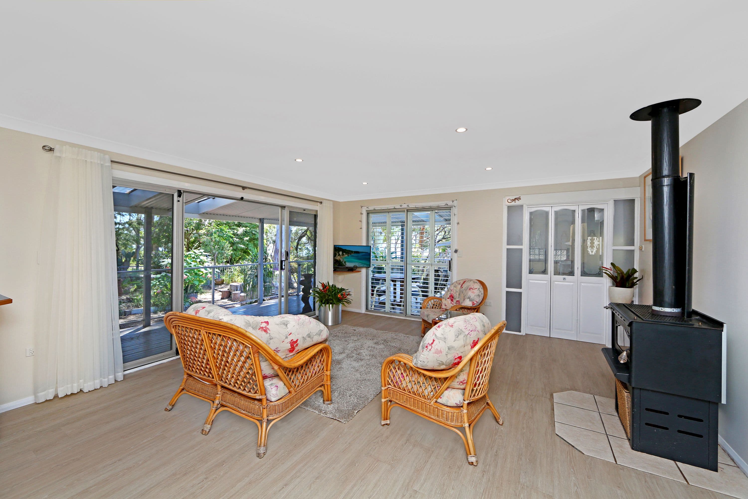 242 Buff Point Avenue, Buff Point - Thumbnail 5