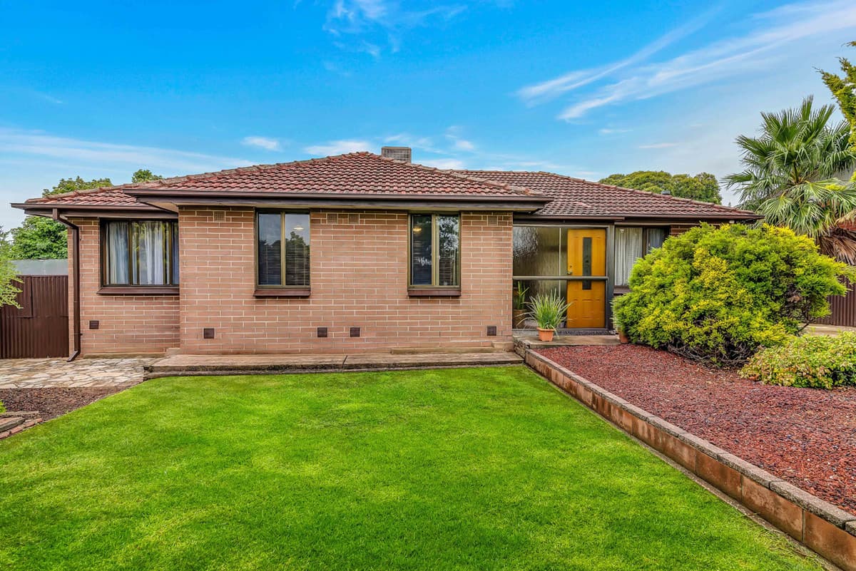 9 Lowan Drive, Ingle Farm SA 5098, Ingle Farm - Thumbnail 2