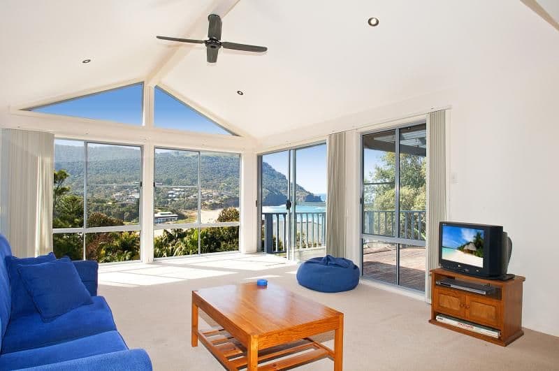 18 Kallaroo Avenue, STANWELL PARK NSW 2508, Stanwell Park - Thumbnail 2