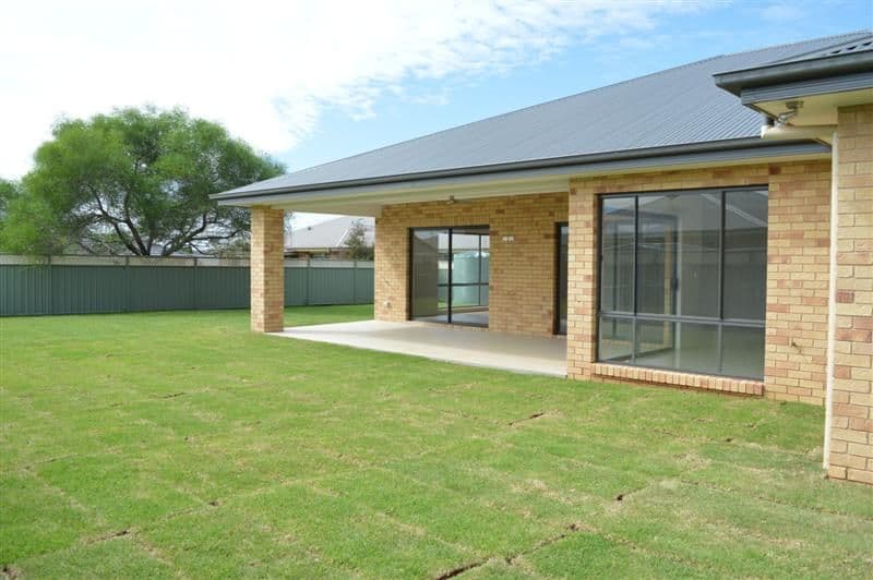 3 Crossroads Drive, DUBBO NSW 2830, Dubbo - Thumbnail 6