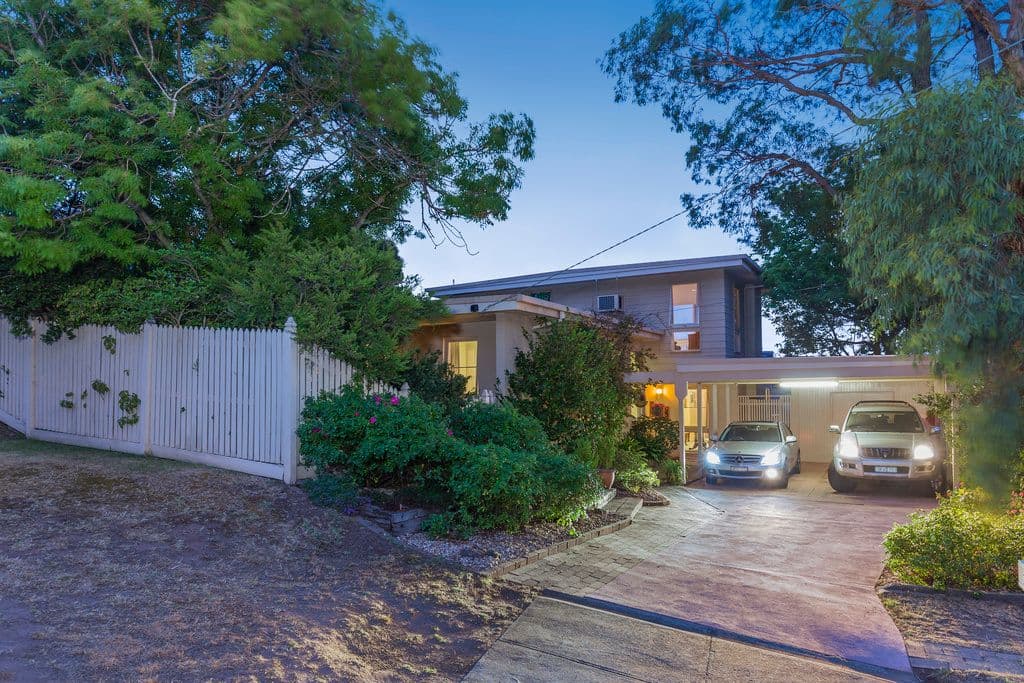32 Challambra Cresent, Highton VIC 3216, Highton - Thumbnail 3