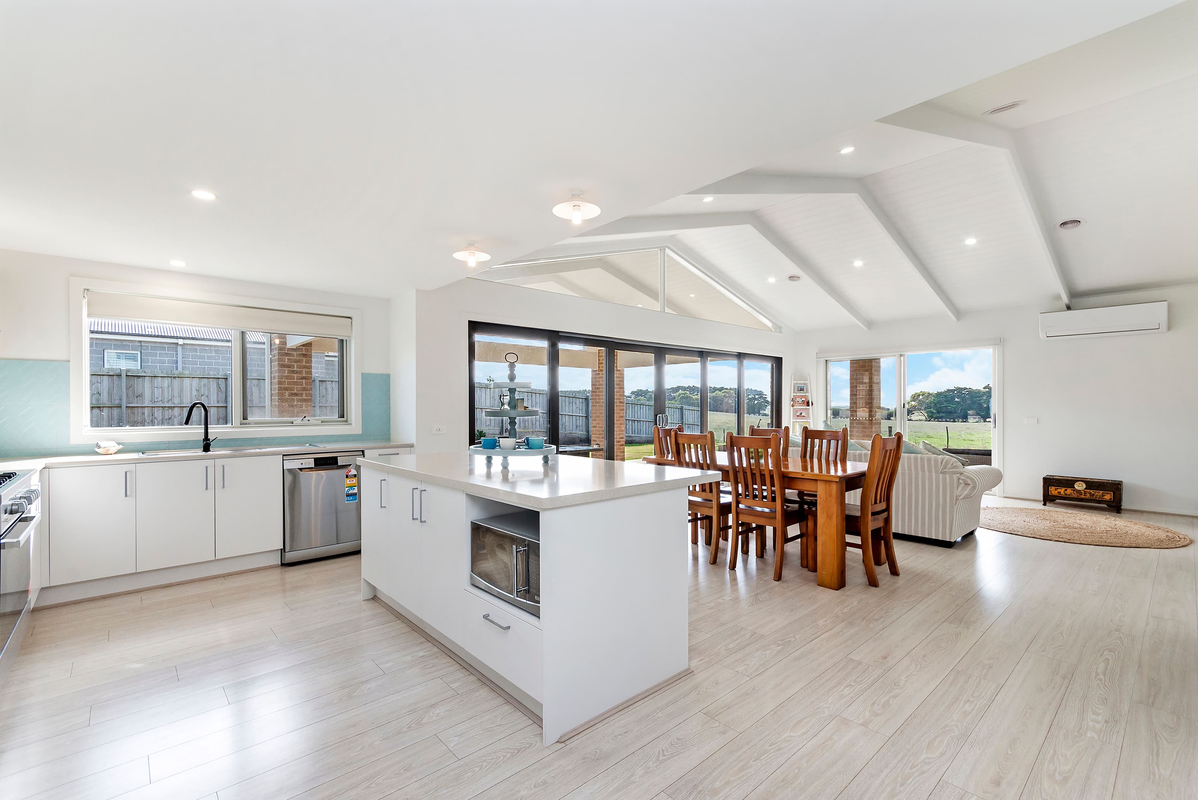 4 Motang Drive, Warrnambool VIC 3280, Warrnambool - Thumbnail 4