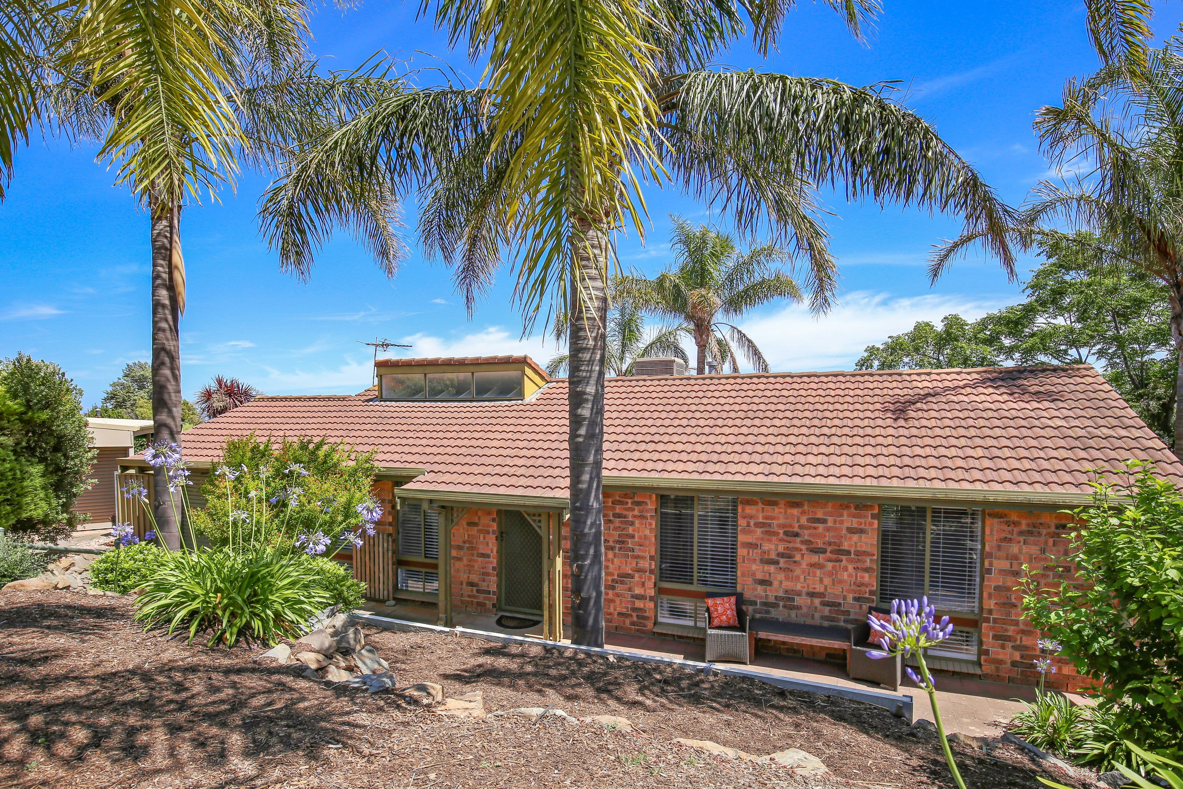 10 Balandra Street, Hallett Cove SA 5158, Hallett Cove - Image 1