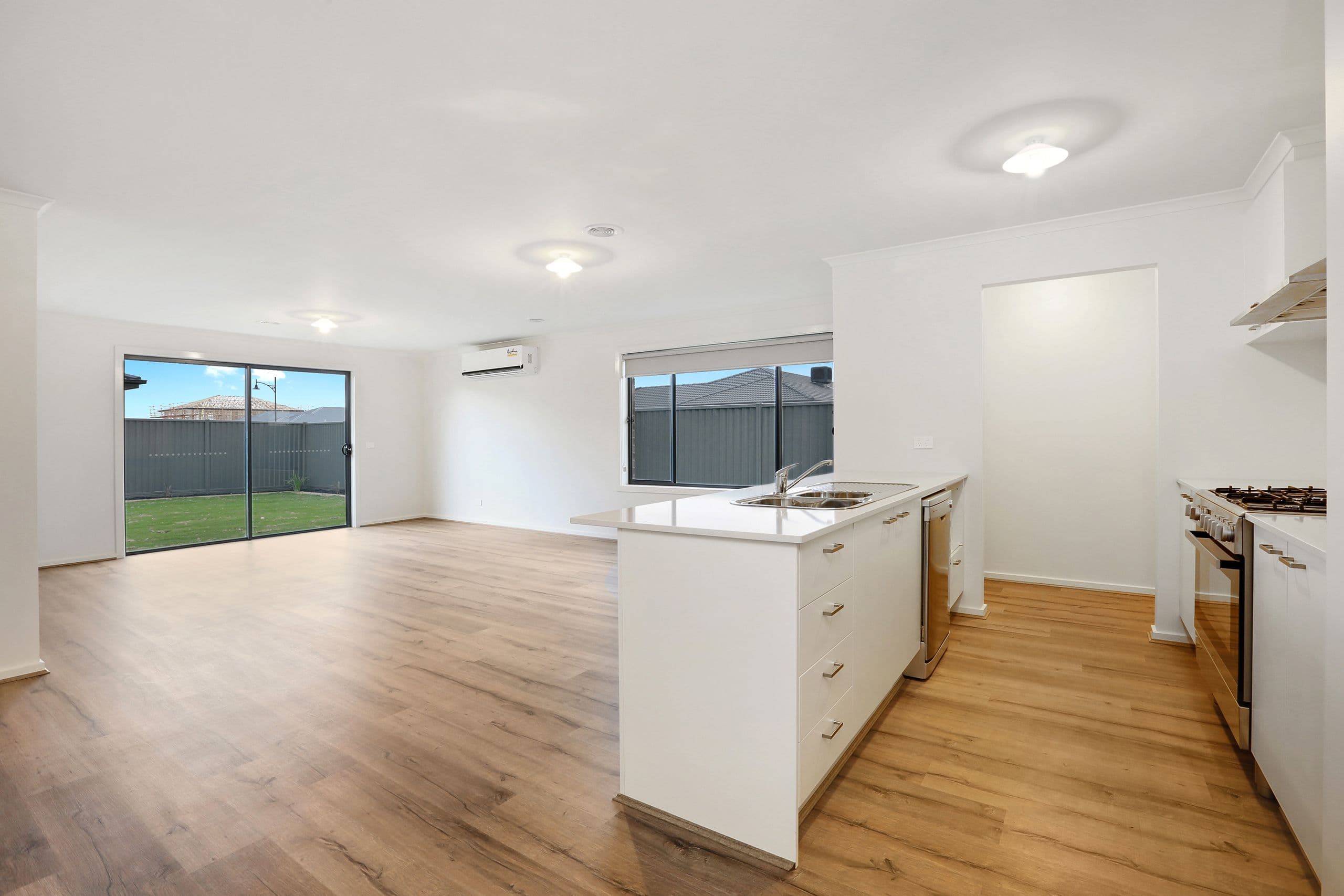 38-40 Sunflower Way, Lara VIC 3212, Lara - Thumbnail 4
