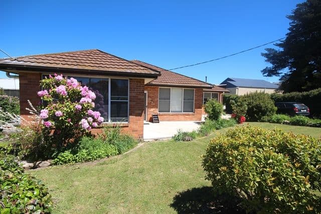 27 Ross Street, Oberon - Thumbnail 2