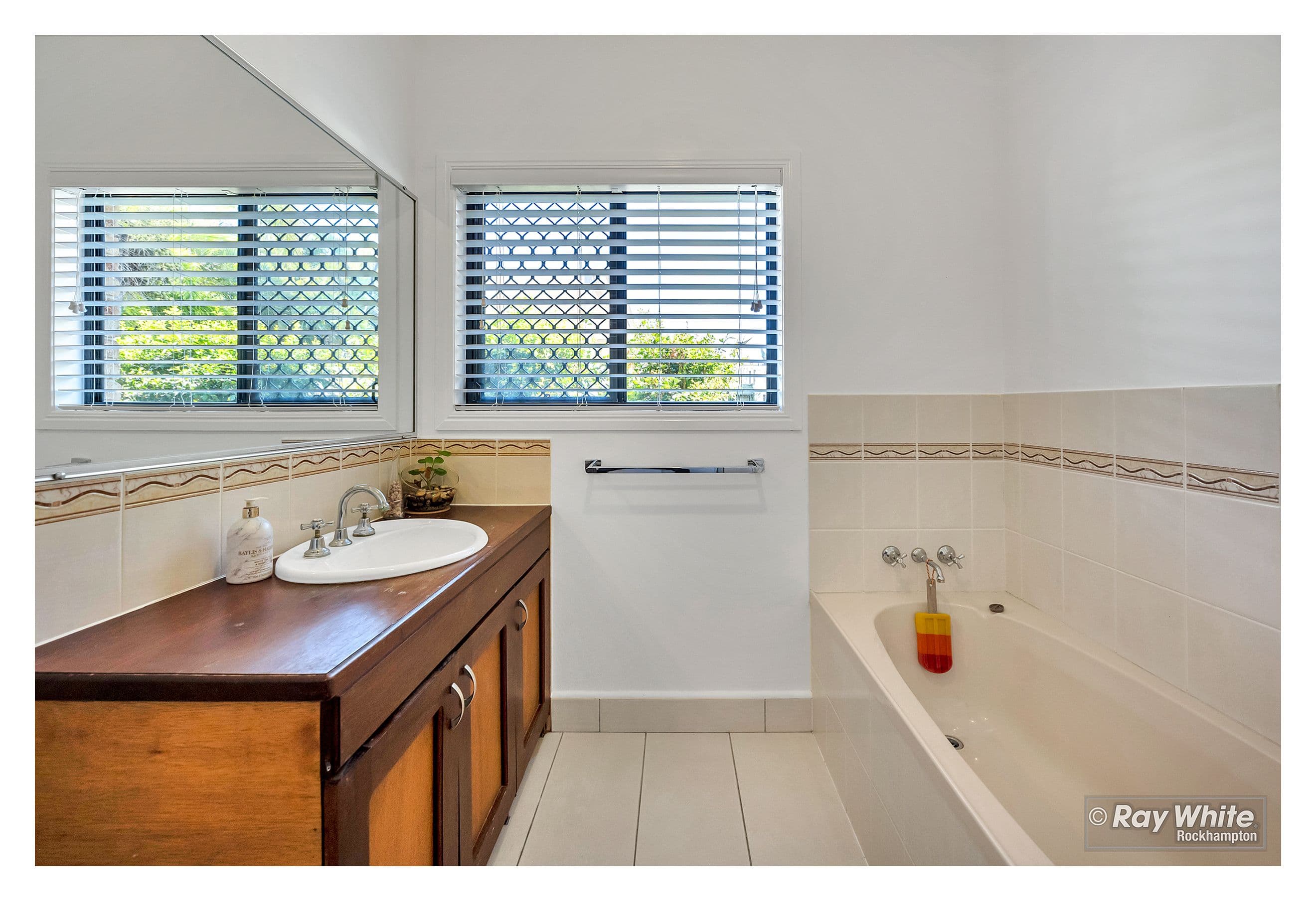 3 Meadowvale Court, Norman Gardens QLD 4701, Norman Gardens - Thumbnail 5