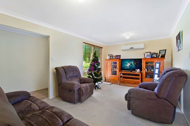 4 Kingsford Smith Drive, BERKELEY VALE NSW 2261, Berkeley Vale - Thumbnail 5