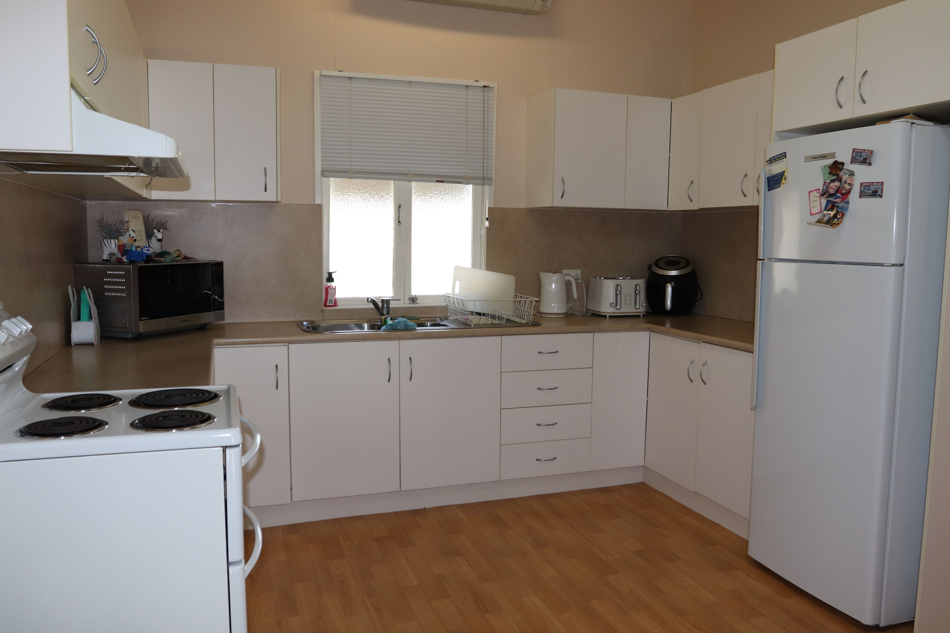 63 Parry Street, Charleville QLD 4470, Charleville - Thumbnail 2