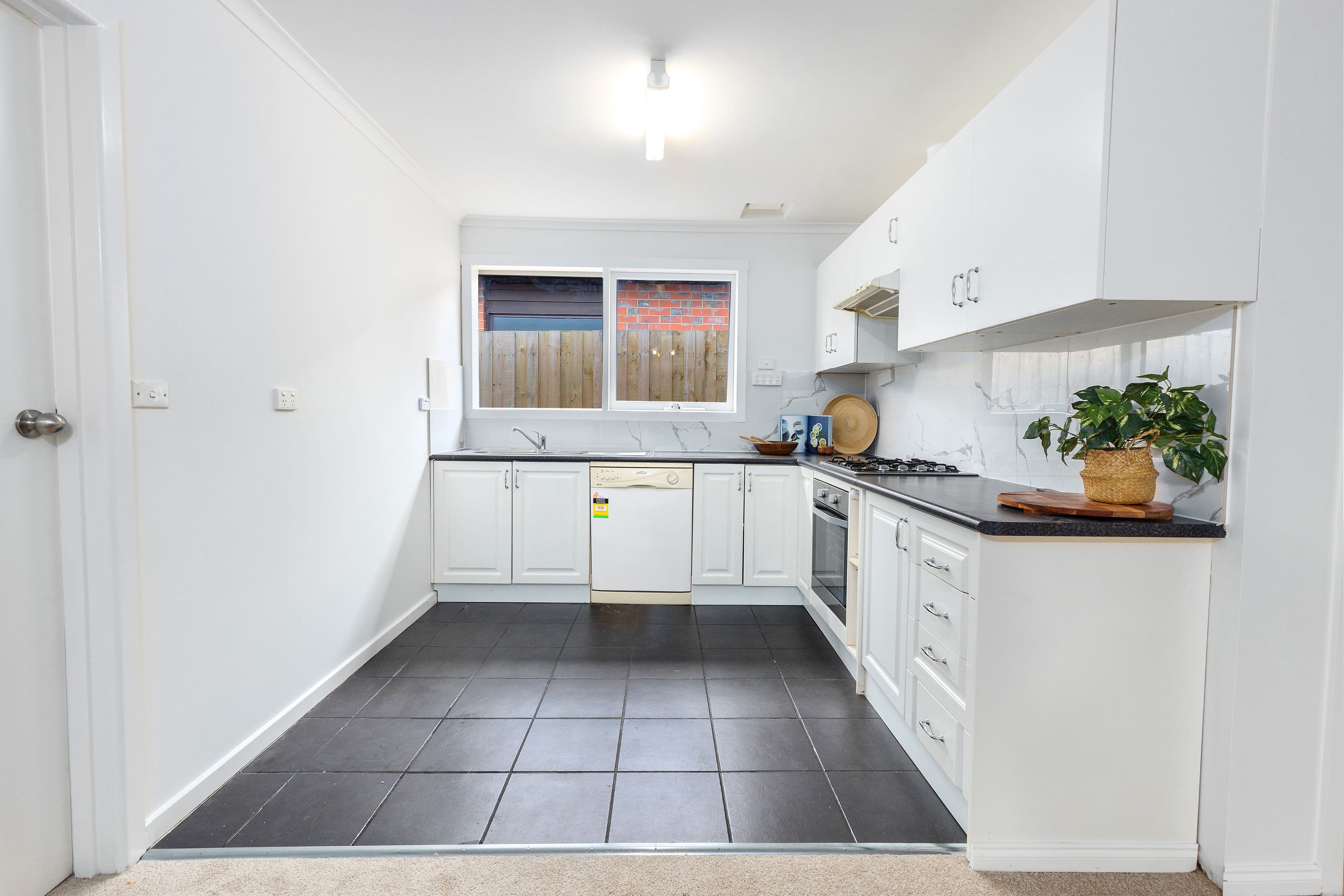 186 Seventh Avenue, Rosebud VIC 3939, Rosebud - Thumbnail 5