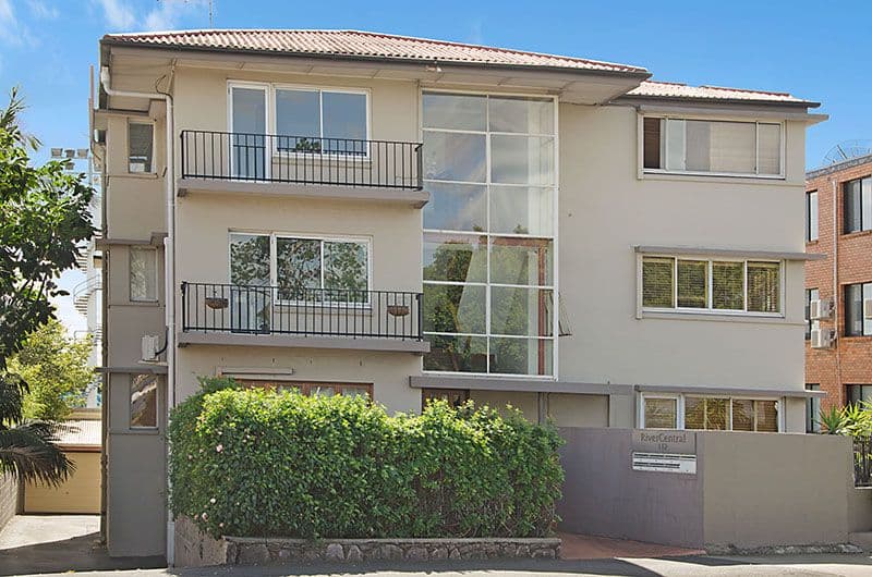 112 Kingsford Smith Drive, HAMILTON QLD 4007, Hamilton - Thumbnail 2
