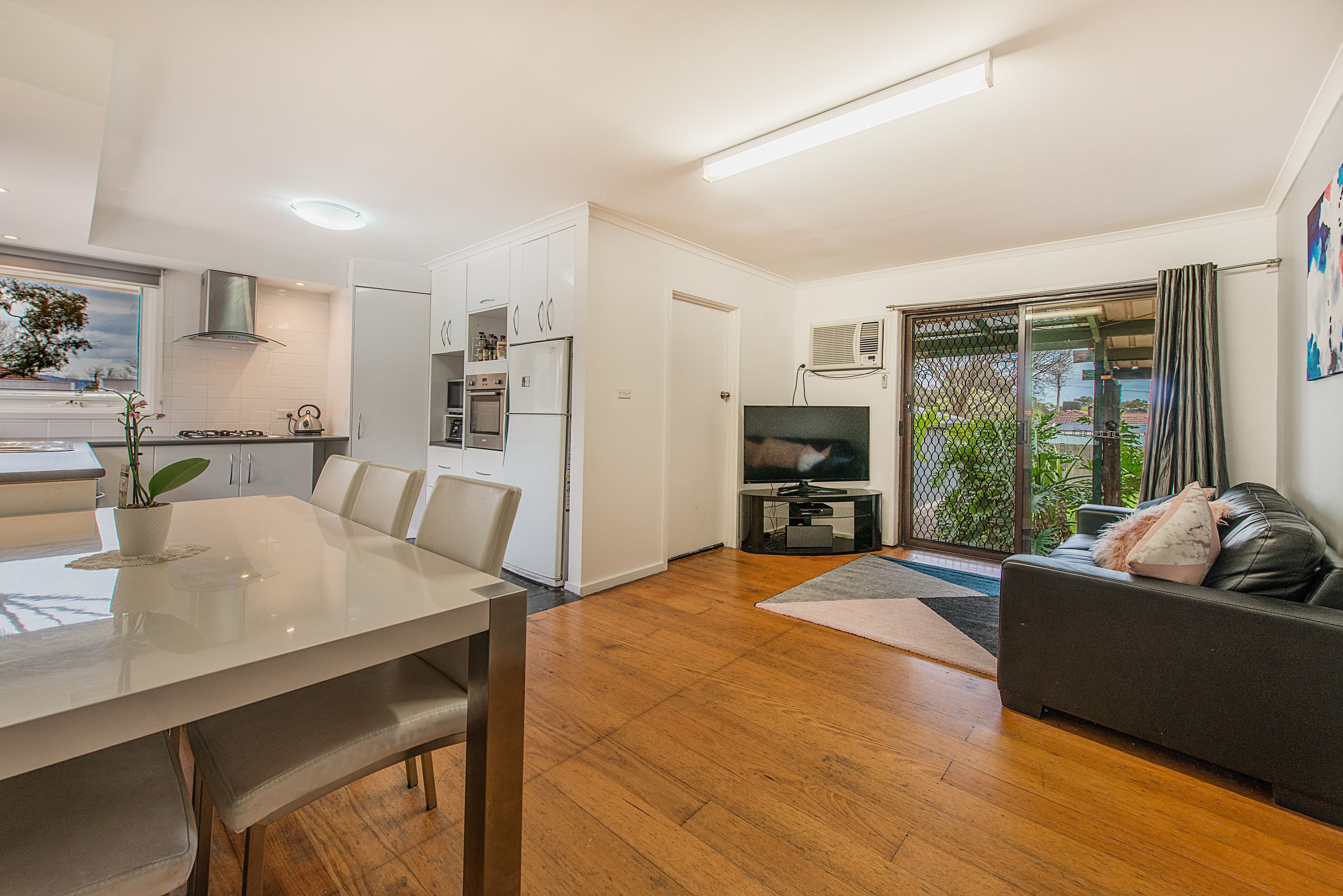 15 McCrae Close, Scoresby VIC 3179, Scoresby - Thumbnail 4