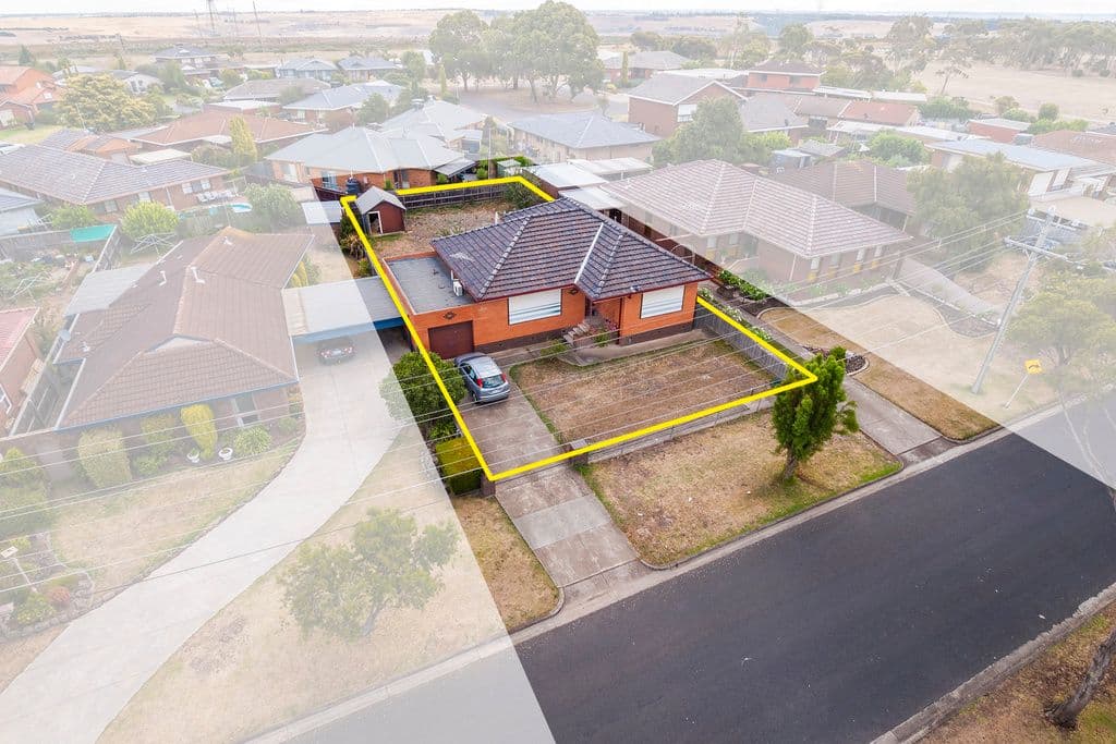 120 Sladen Street, HAMLYN HEIGHTS VIC 3215, Hamlyn Heights - Image 1