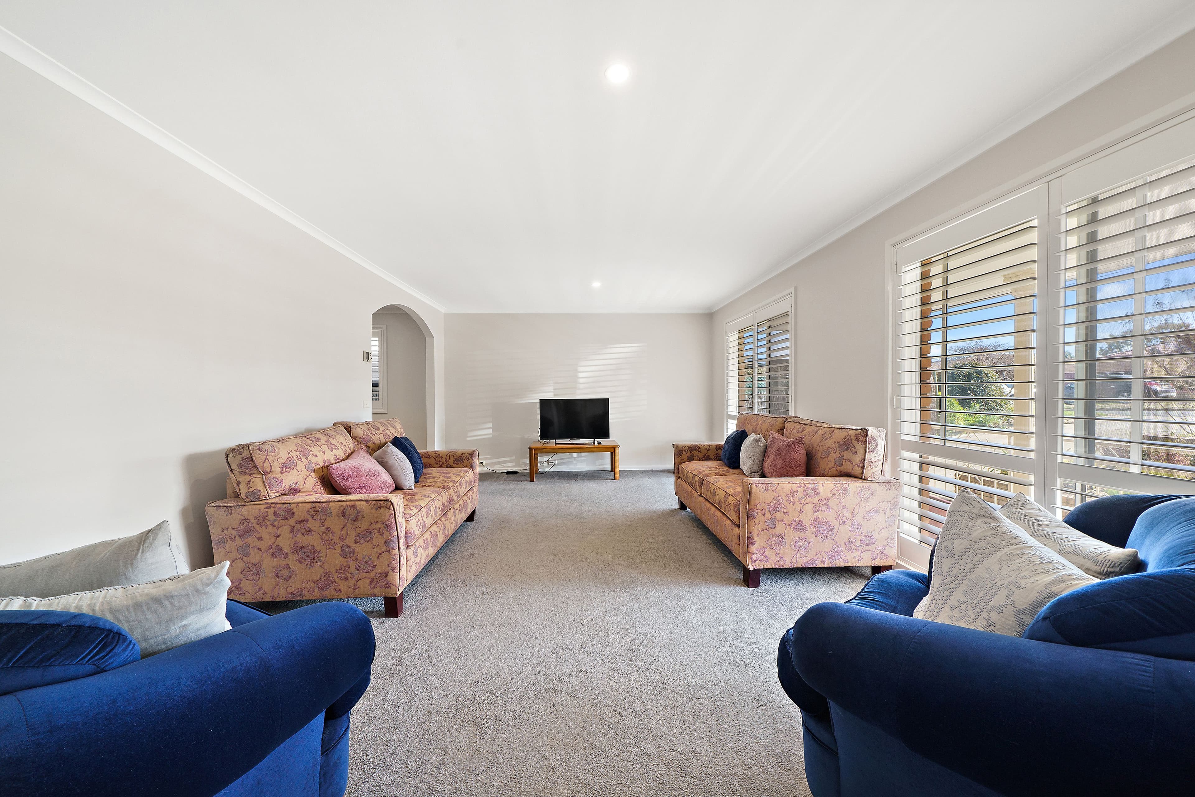 14 Carwoola Place, Queanbeyan NSW 2620, Queanbeyan - Thumbnail 2