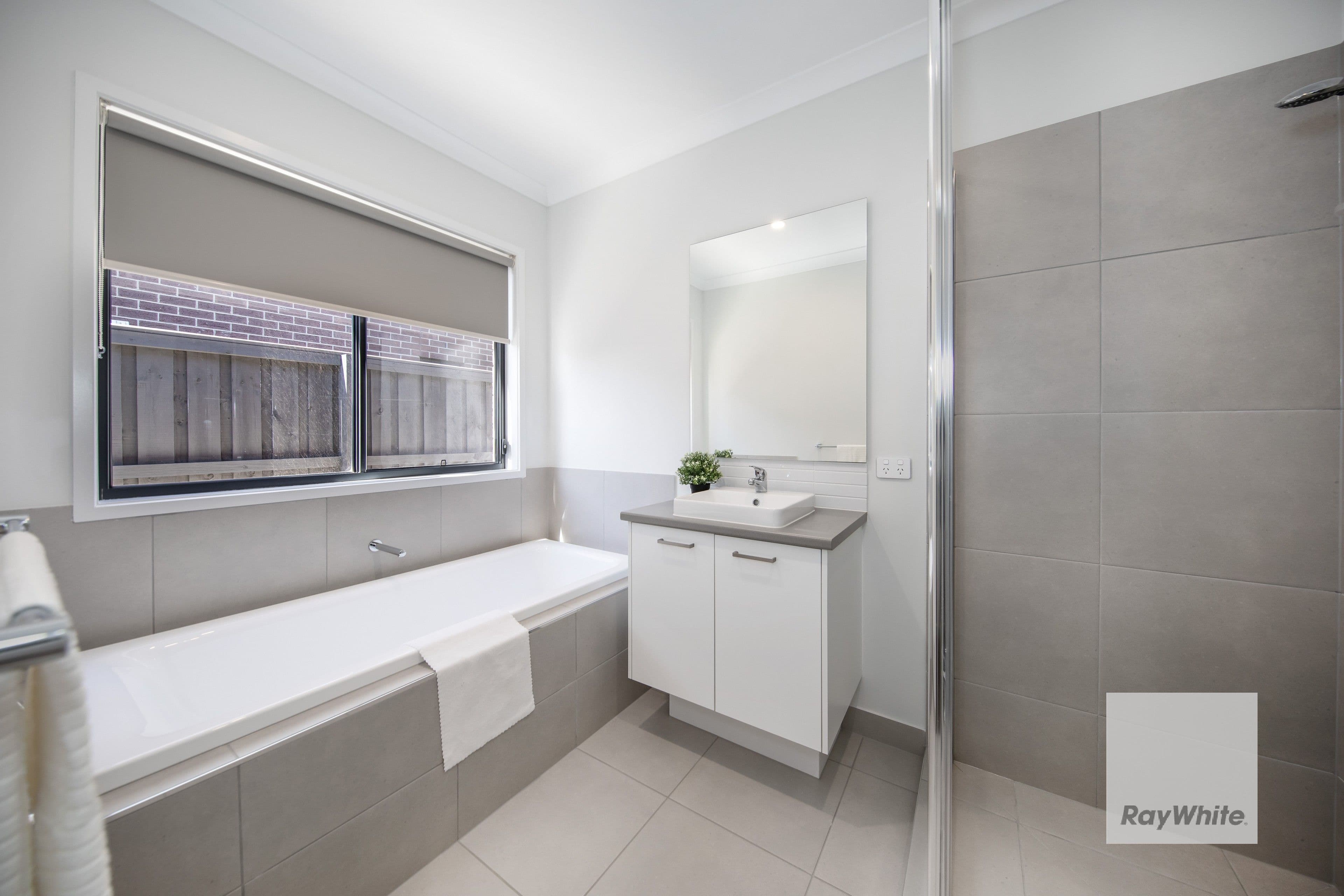 3 Palazzo Road, FRASER RISE VIC 3336, Fraser Rise - Thumbnail 4