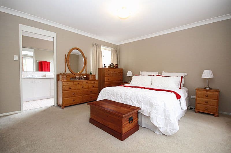 28 SPRINGFIELD Place, FOREST LAKE QLD 4078, Forest Lake - Thumbnail 8
