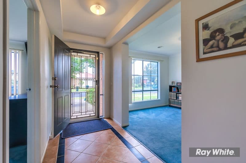 9 Harvest Way, Werribee VIC 3030, Werribee - Thumbnail 3